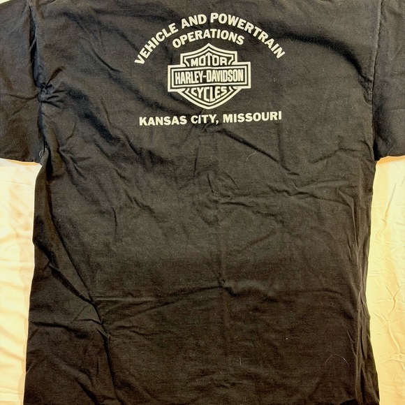 Harley-Davidson Vehicle & Powertrain Operations T-Shirt – Men’s XL – KC, MO - Picture 2 of 4